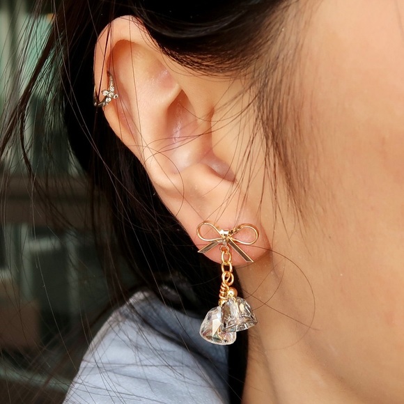 Handmade Crystal Bell Ribbon Earring - Picture 8 of 8